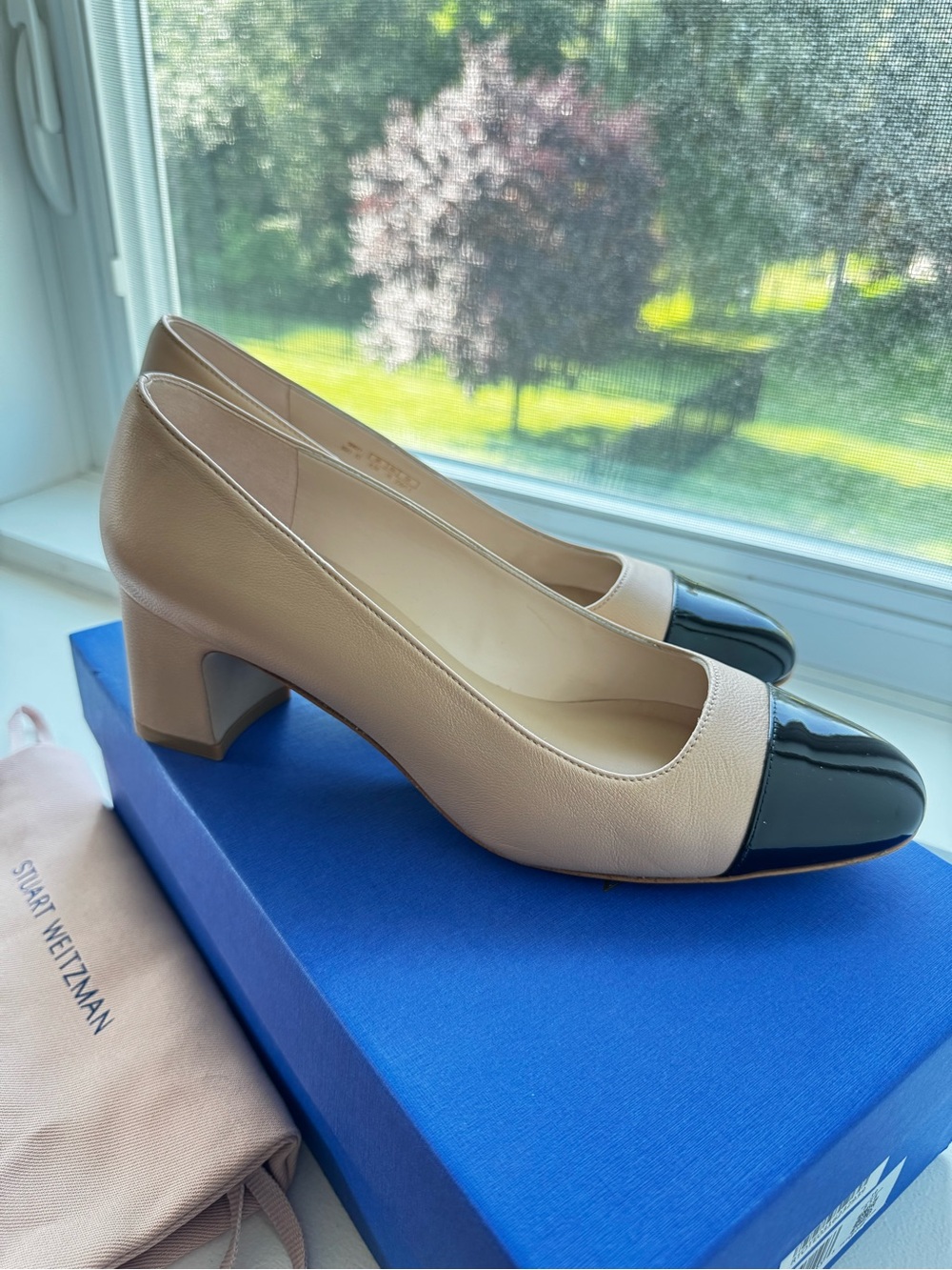 Stuart Weitzman Golden Beige Pumps with Black Patent Cap Toe - Picture 2 of 9
